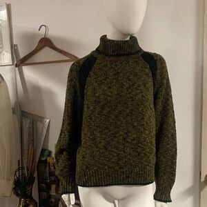Sacha Vintage Olive Green & Black Sweater